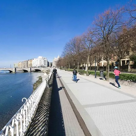 아파트 The Collection | City Centre - River View